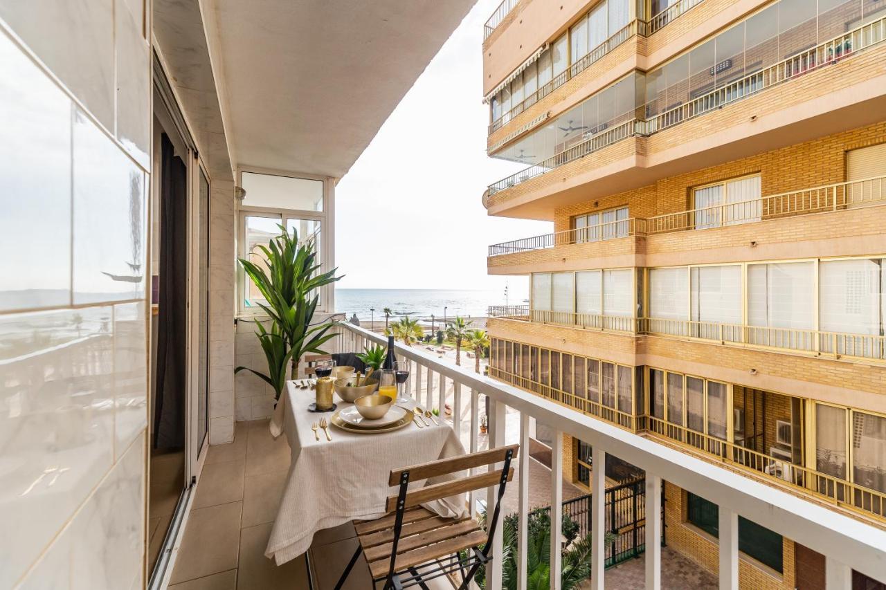 Fuengirola Paseo Maritimo Deluxe Apartment By The Beach Exterior foto