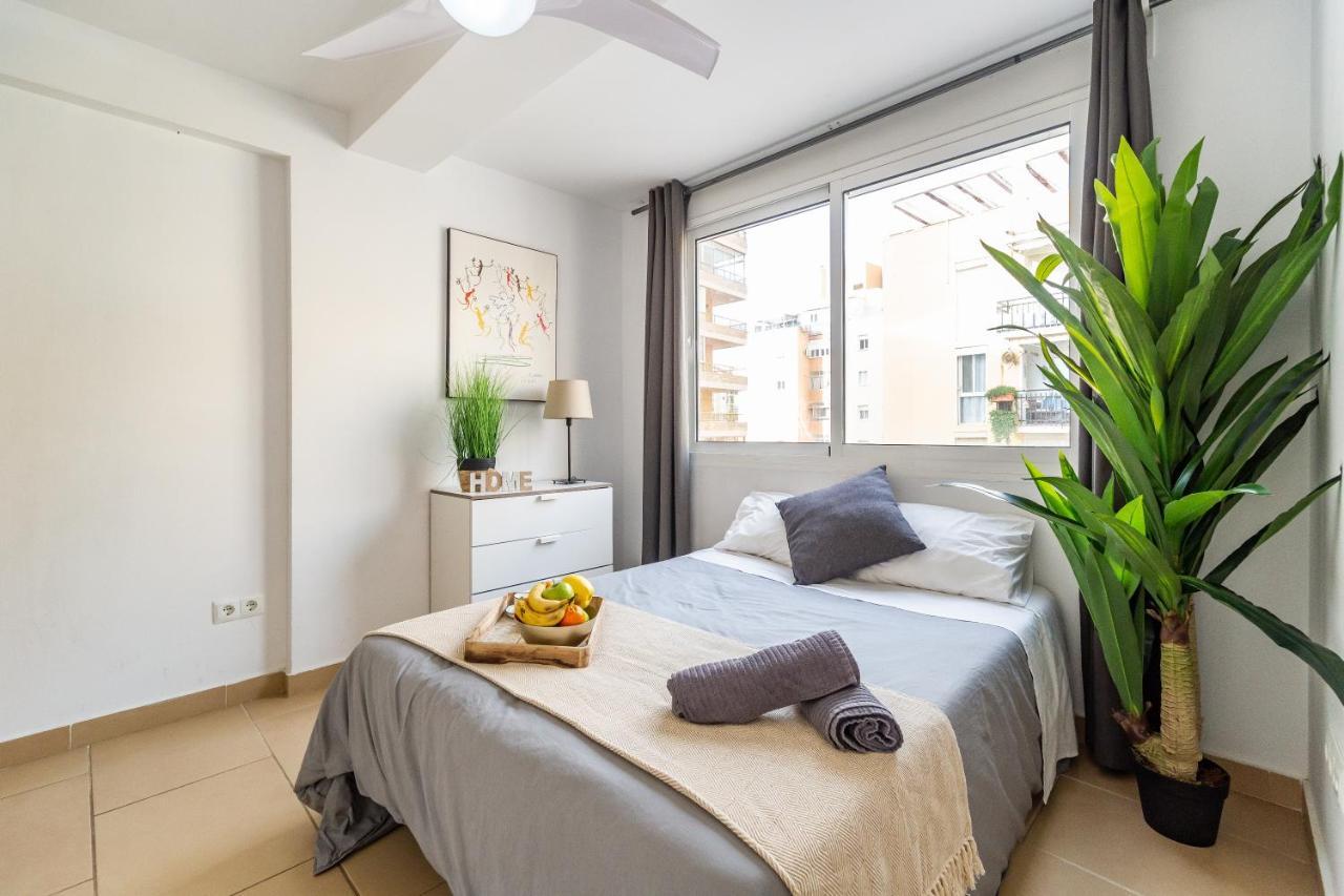 Fuengirola Paseo Maritimo Deluxe Apartment By The Beach Exterior foto